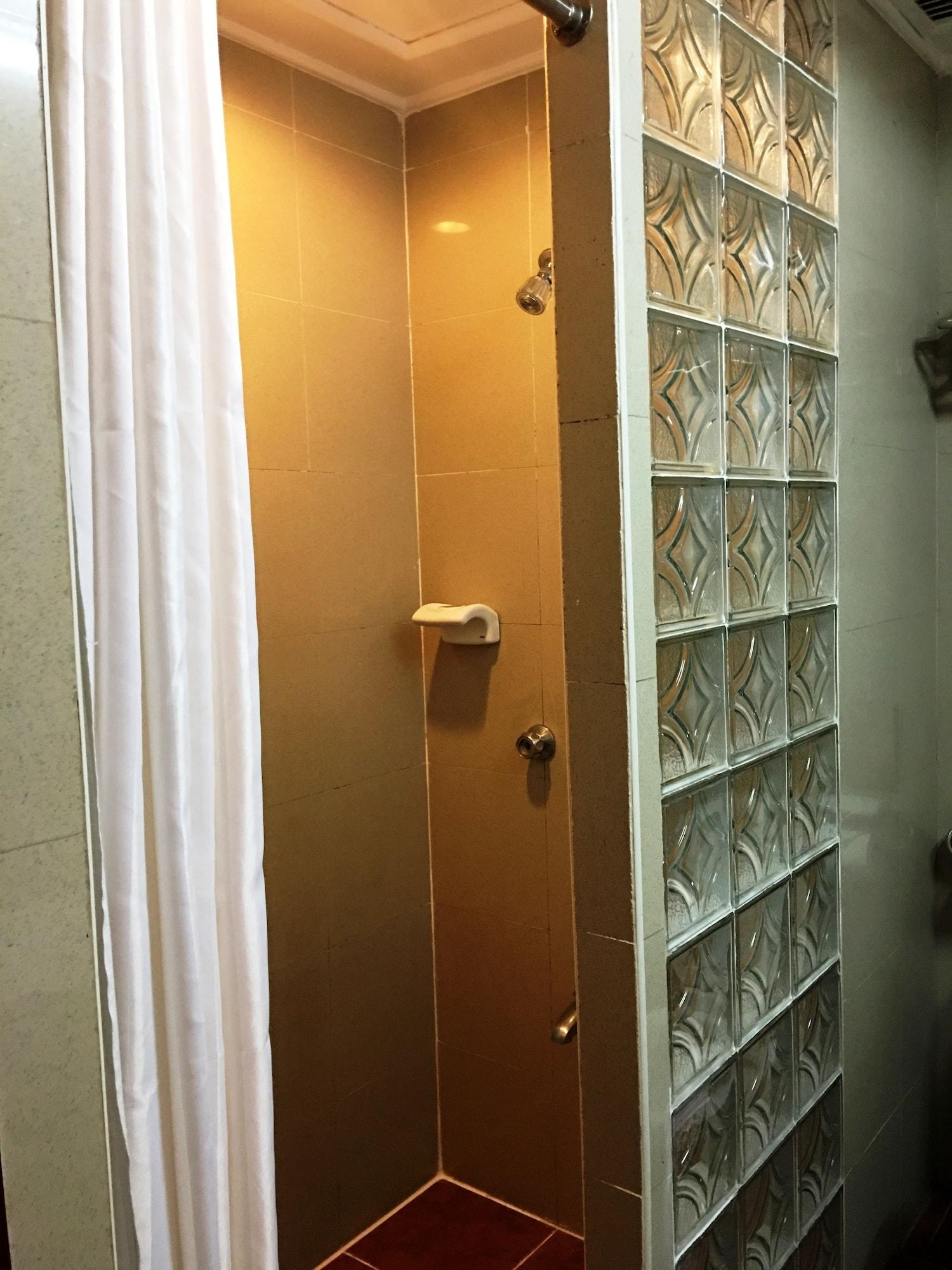 Bayview Park Hotel מנילה מראה חיצוני תמונה